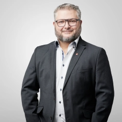 Tobias Bucher