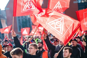 Kundgebung zum Erhalt der VARTA-Gruppe